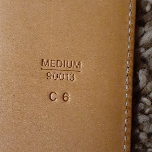 Authentic Coach adjustable hook belt - Picture 7 of 7